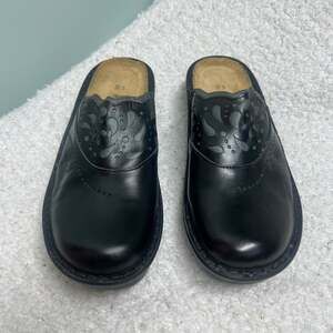 Naot Women Encore Black Clog Euro 39 Size 8-8.5 NWOT Comfy Leather Israel